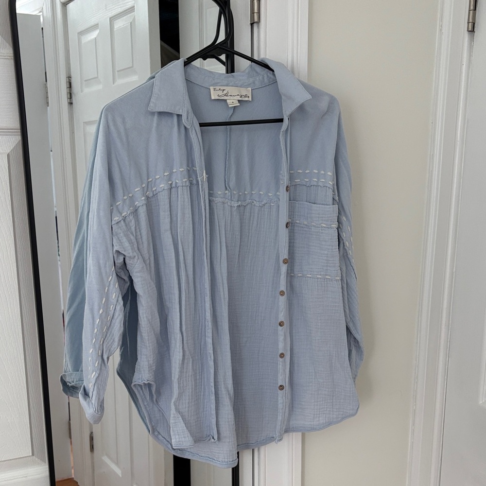 Vintage Havana Small women’s button down shirt